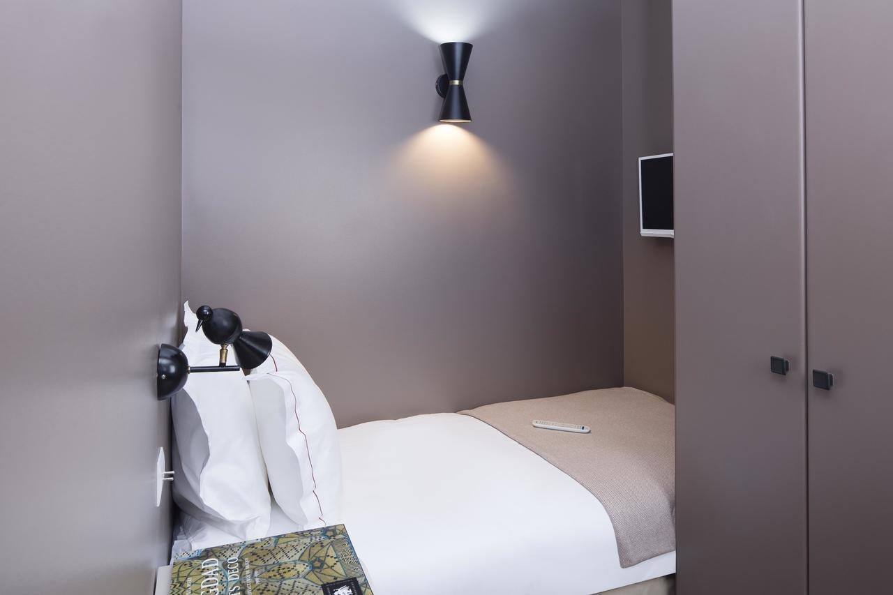 Hotel Celeste Batignolles Montmartre Париж Екстериор снимка